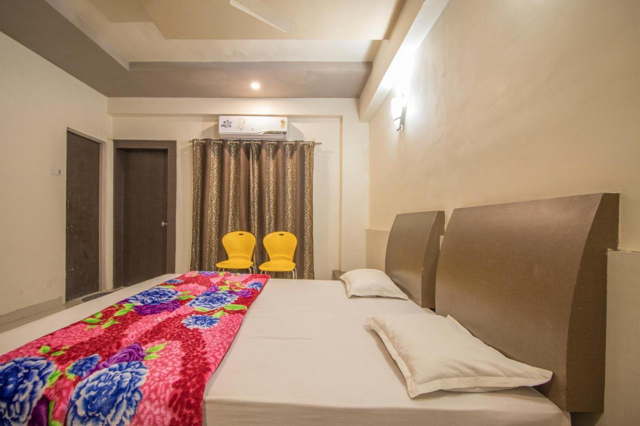 Hotel Yogiraj Palace Shegaon Luaran gambar